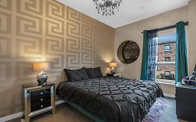 Cosy, Stylish Bedroom For Business And Work Travellers